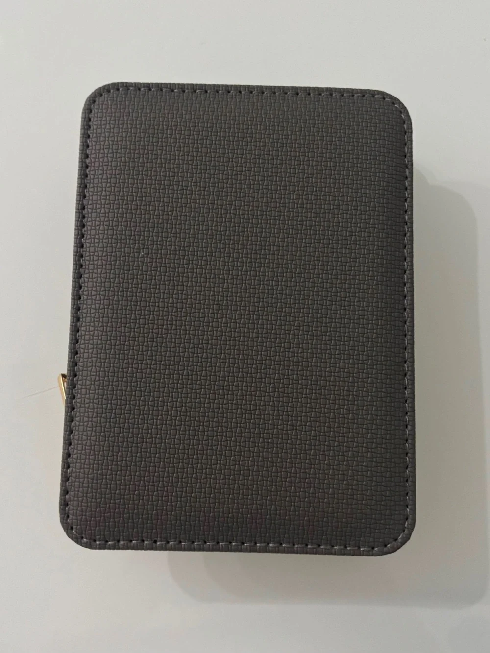 Men's Grooming Kit - Beige and Black Travel Manicure Set